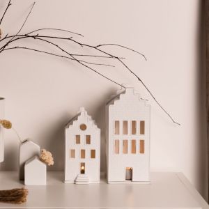 LITTLE BRICK HOUSE 
