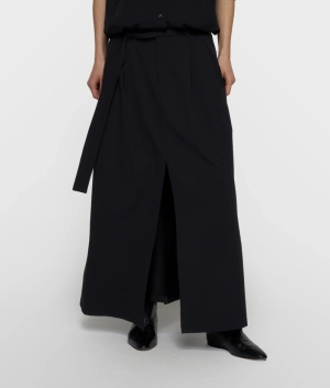 WIDE TRAVEL SKIRT  BLACK